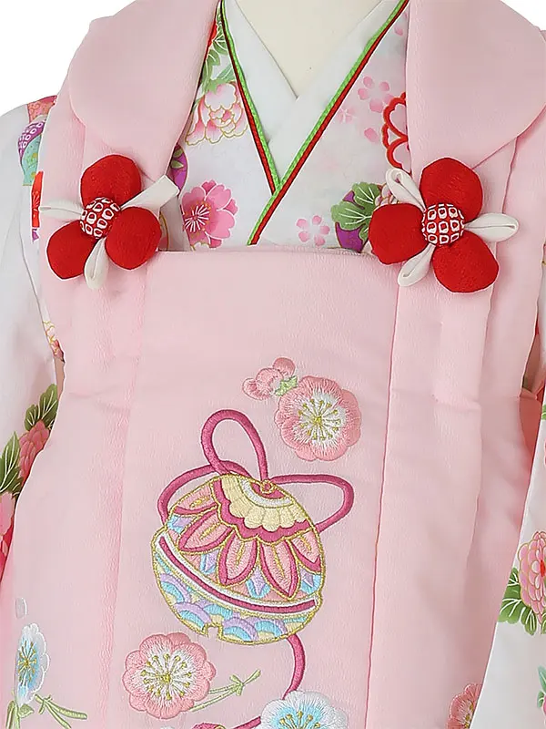 七五三レンタル(3歳女被布)A321 ﾋﾟﾝｸ鈴×白鼓に花