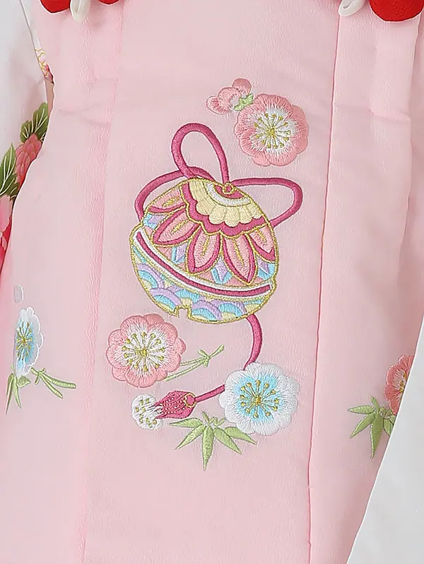 七五三レンタル(3歳女被布)A321 ﾋﾟﾝｸ鈴×白鼓に花