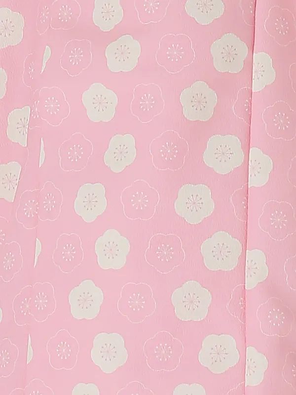 七五三(3歳女被布)B320 KAGURA レトロ古典柄 秋の桜と菊の花 ピンク