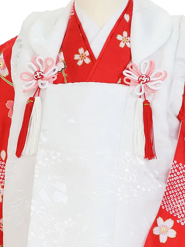 七五三(3歳女被布)Y384 白×赤 桜に鈴 扇 鹿の子