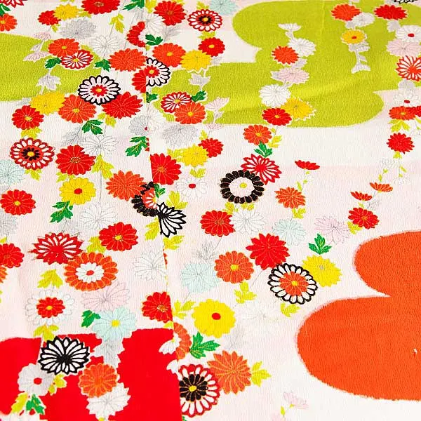 ジュニア着物 正絹 10歳 薄ピンク 赤 K101