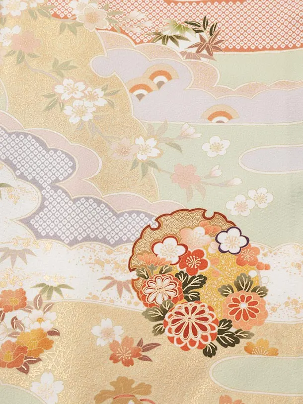 色留袖レンタルQ0761 ヒワ色雲取り霞に雪輪