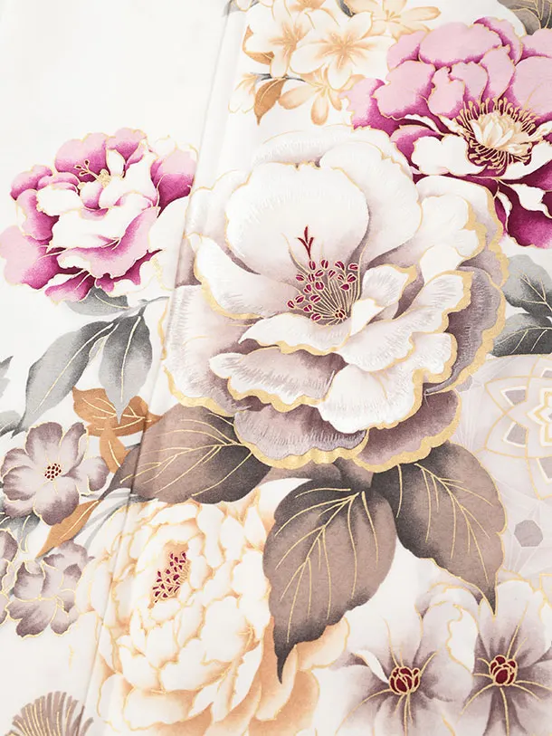 振袖レンタル1557　白地 鞠に牡丹