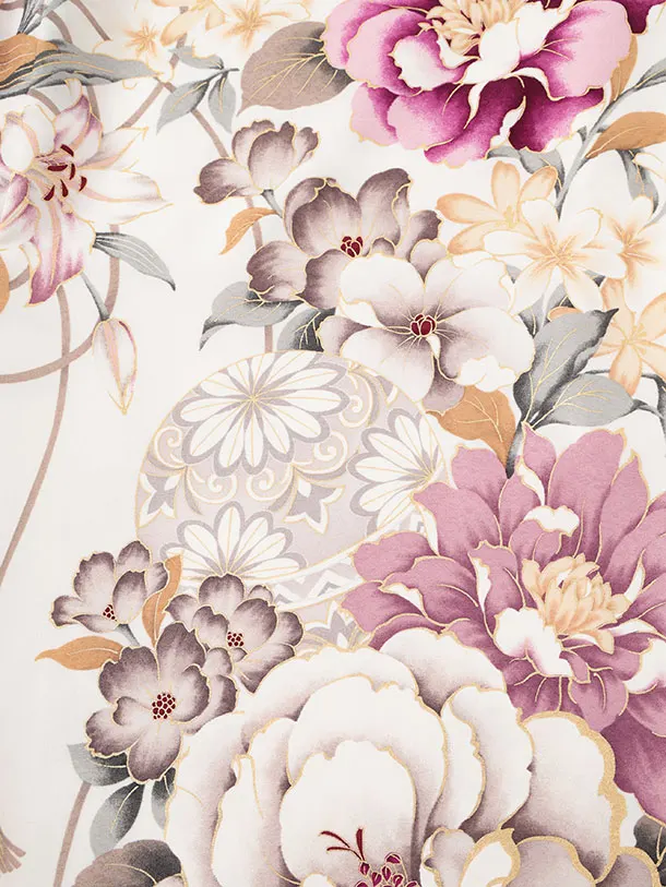 振袖レンタル1557　白地 鞠に牡丹