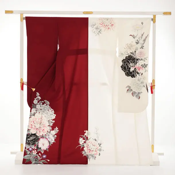 振袖レンタル1563　華徒然 アイボリー赤