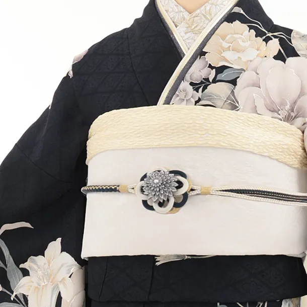 振袖レンタル1575　紺地　マリ　花