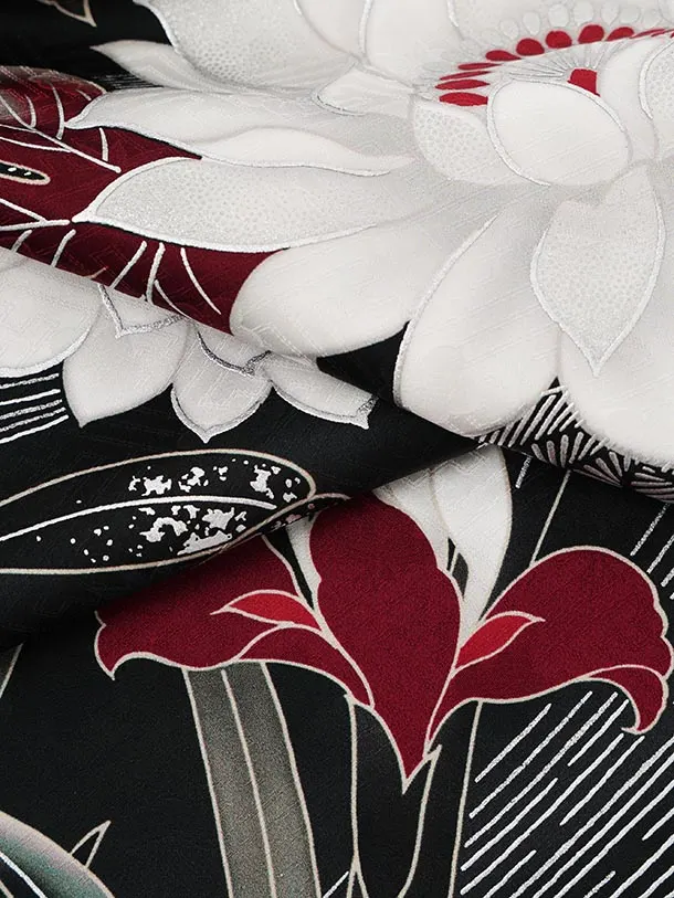 振袖レンタル1586　黒地 花 銀彩