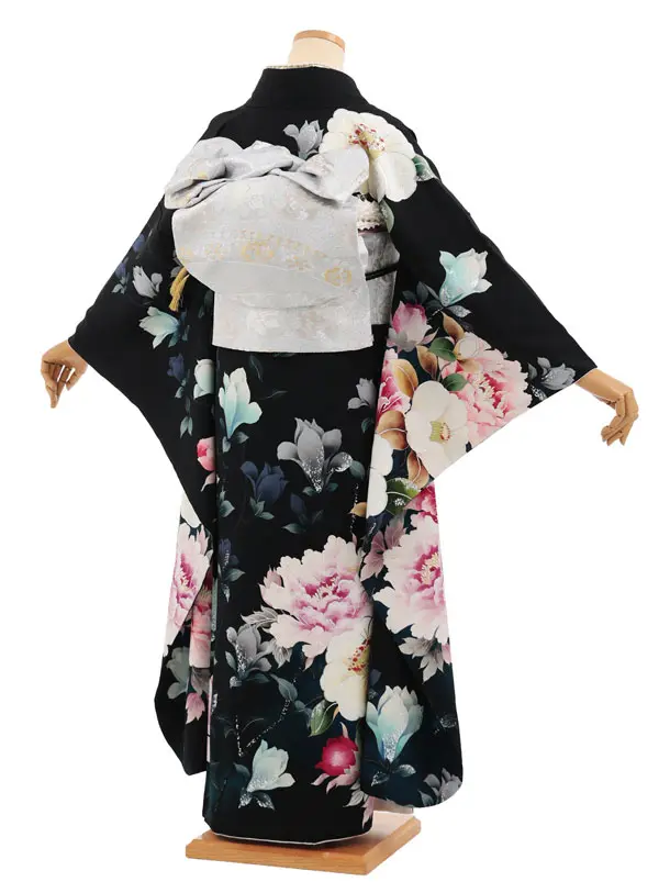 振袖レンタル1594　黒地 椿ぼたん