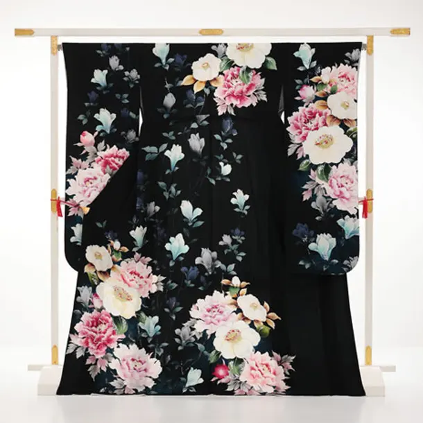 振袖レンタル1594　黒地 椿ぼたん