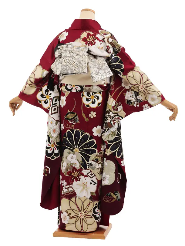 振袖レンタル1595　ボルドー 吉祥文様に花