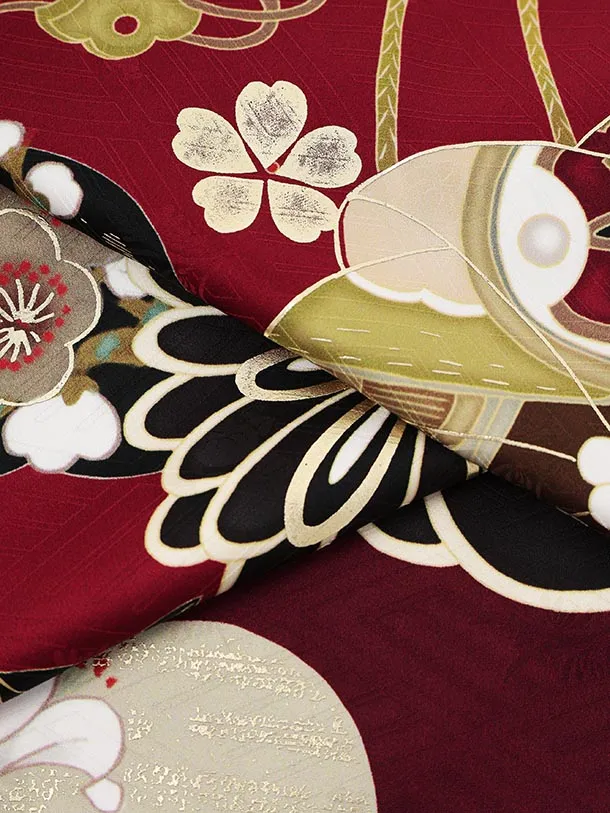 振袖レンタル1595　ボルドー 吉祥文様に花