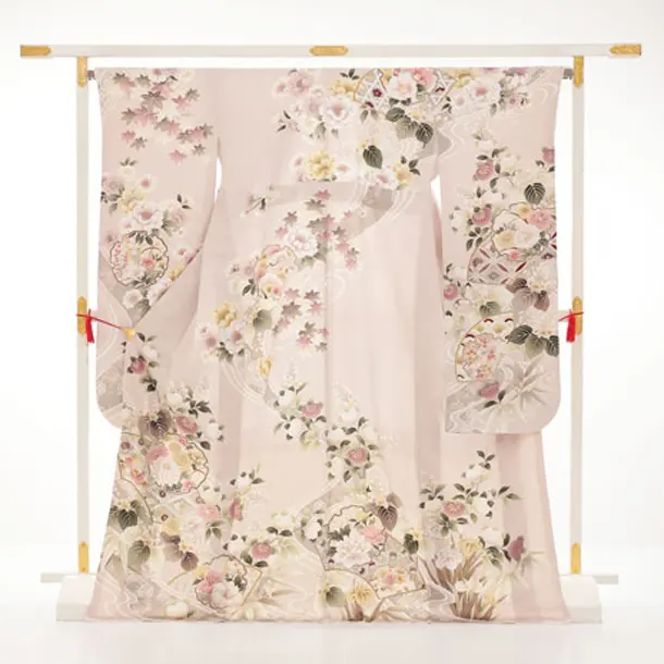 振袖レンタル1596　ペールピンク 雪輪に花