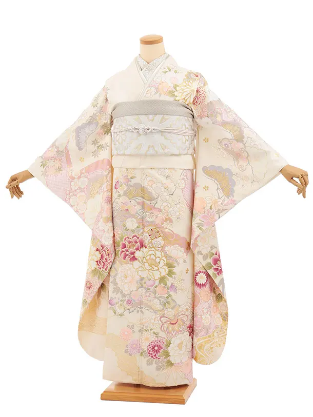 振袖レンタル1619　クリーム　古典　まりにぼたん