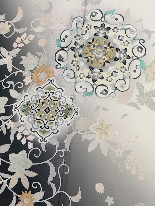 訪問着t1387 式部浪漫 白黒ぼかし 華紋更紗