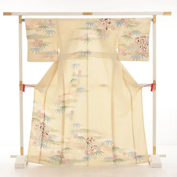 訪問着t1489 JAPAN STYLE クリーム 霞にねじり梅