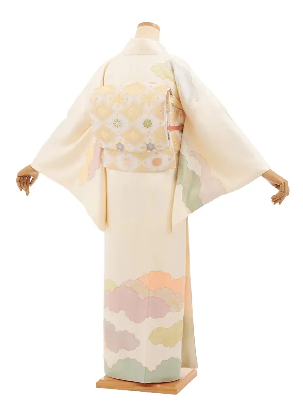 訪問着t1587 藤井寛 クリーム地 源氏雲重ね