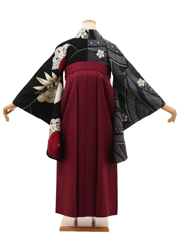 卒業袴T111　JAPAN STYLE 黒片身替り梅椿×ボルドー