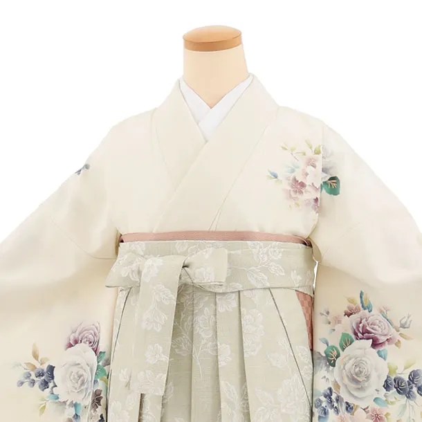 先生,教員向け袴レンタルT241　クリーム花×薄グリーン花