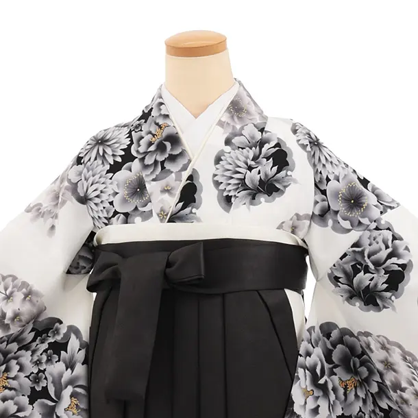 卒業袴T295白地雪輪花×黒レザー調　　