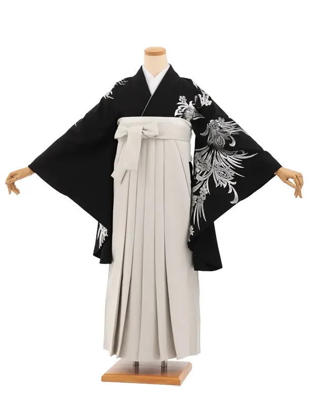 卒業袴T300黒地銀彩花×ベージュレザー調　