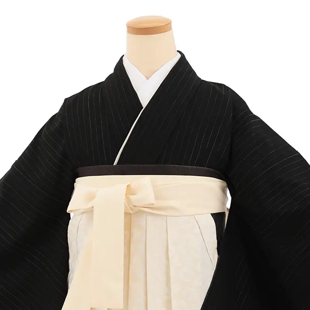 卒業袴T319黒銀通し×クリームレオパレード　