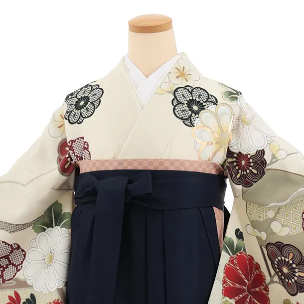 卒業式袴レンタルT408  クリームベージュ古典花×紺