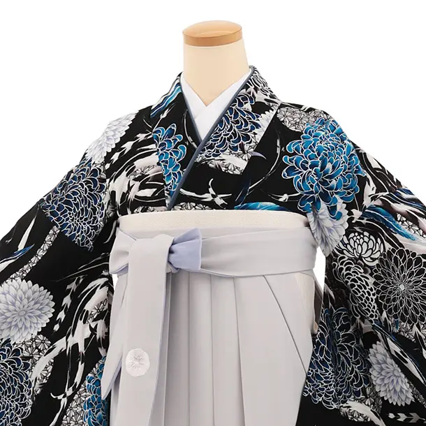 卒業式袴T467 JAPAN STYLE 黒菊と羽 × グレー
