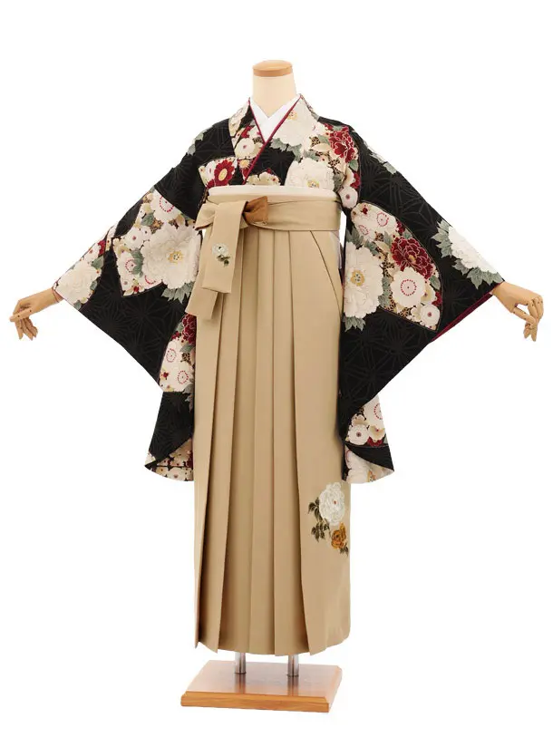 卒業式袴レンタルT507 黒ぼたん花扇 × モカベージュ