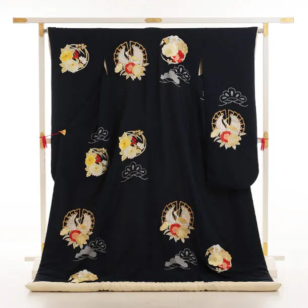 色打掛ﾚﾝﾀﾙ1024  紺地 鶴丸花文