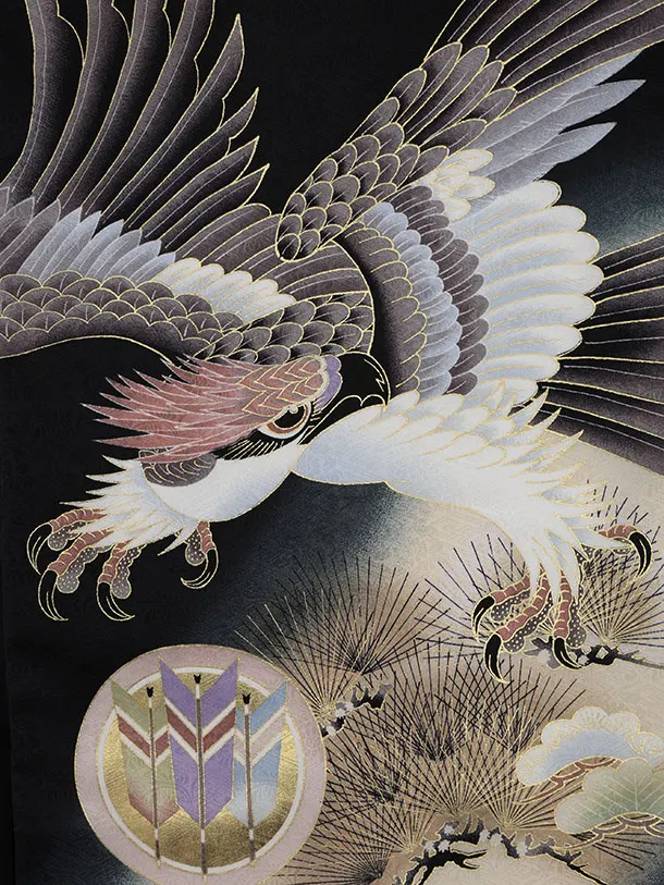 男児産着 お宮参りレンタル2894【正絹】黒地 鷹と兜 宝尽くしに丸紋