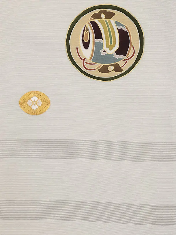 男児産着 お宮参りレンタル2951【正絹】伝産京友禅 薄グレー金コマ刺繍に丸紋