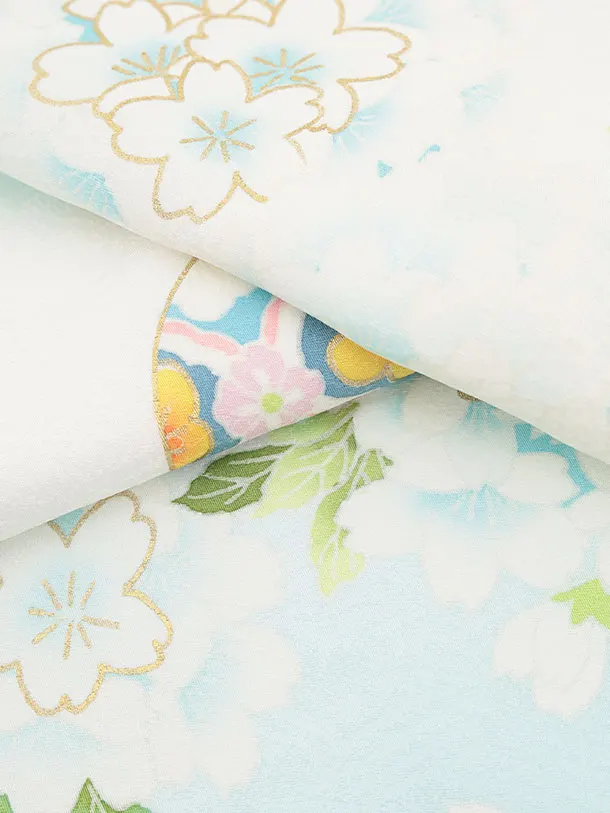 女児産着 お宮参りレンタル2981【正絹】 白地裾水色 鈴に桜薬玉