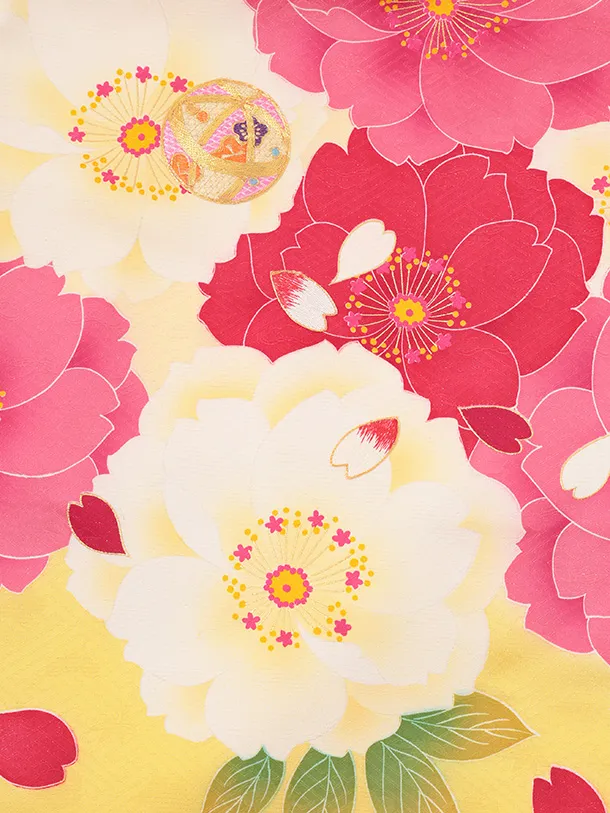 女児産着 お宮参りレンタルR060 【正絹】クリーム地 裾黄 刺繍鞠 大花