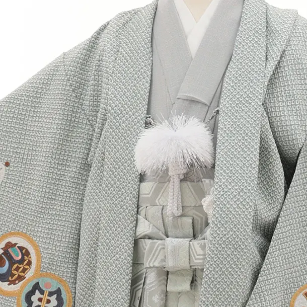 かんたん(5歳袴)N077 ペールグリーン疋田柄刺繍鷹兜×シルバーグリーンぼかし