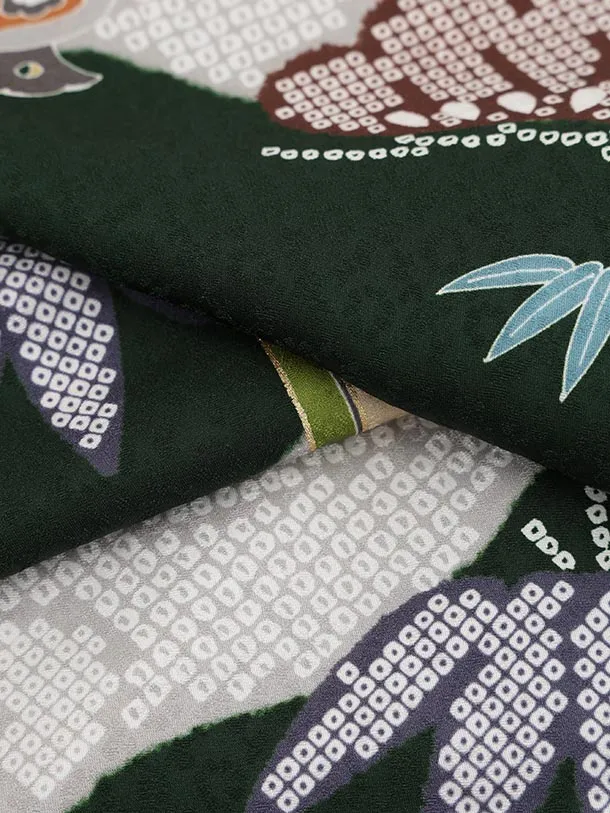 七五三(3歳)O219【正絹】【ようよう】ひわ疋田柄 刺繍鷹×グリーン 吉祥文様