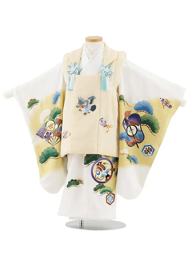 七五三レンタル(3歳男児被布)W560【正絹】ベージュ刺繍鷹×白 吉祥文様