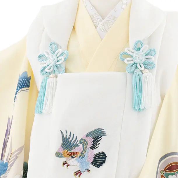七五三レンタル(3歳男児被布)W561【正絹】白地刺繍鷹×ベージュ吉祥文様