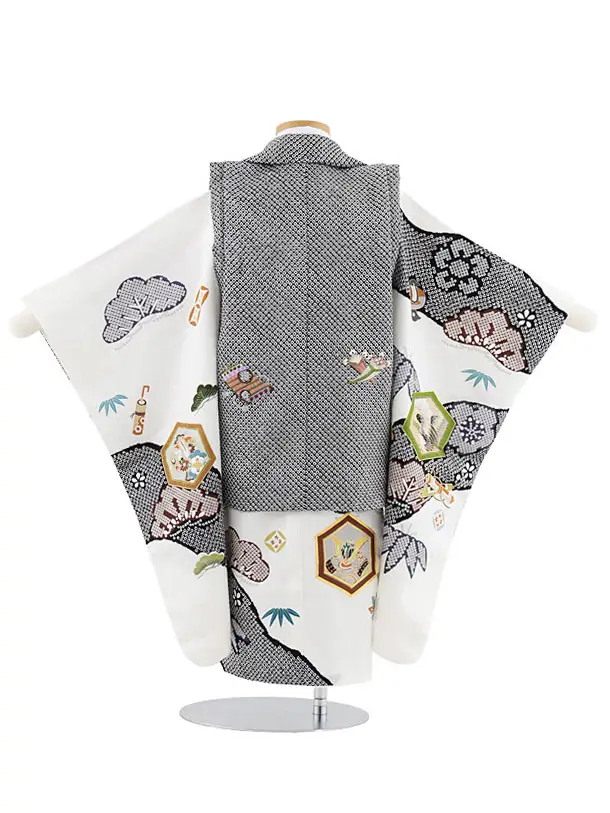 七五三レンタル(3歳男児被布)W564【正絹】黒疋田柄 刺繍小槌×白 吉祥文様