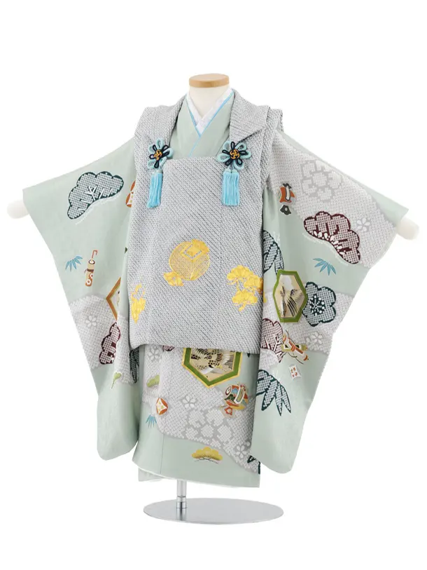 七五三(3歳男児被布)W575【正絹】グレー金コマ刺繍宝尽くし×ヒワ吉祥文様