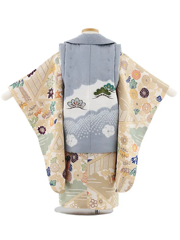 七五三(3歳)W595  (正絹)グレー松×栗山工房 和染紅型 ベージュ雲取花