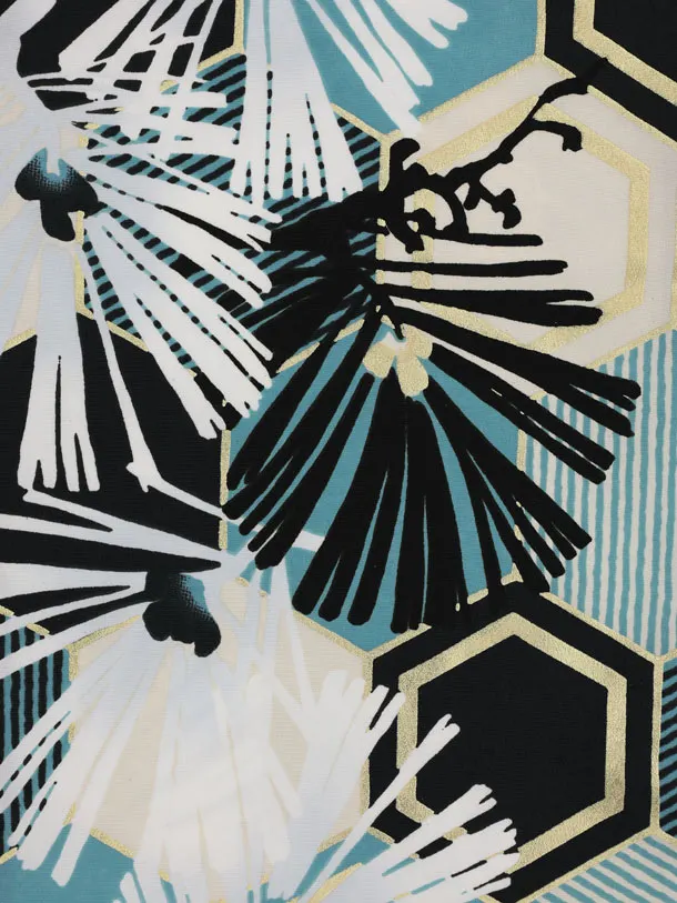 七五三レンタル(3歳男児被布)W645 花わらべアイボリー松 × 水色 亀甲に松