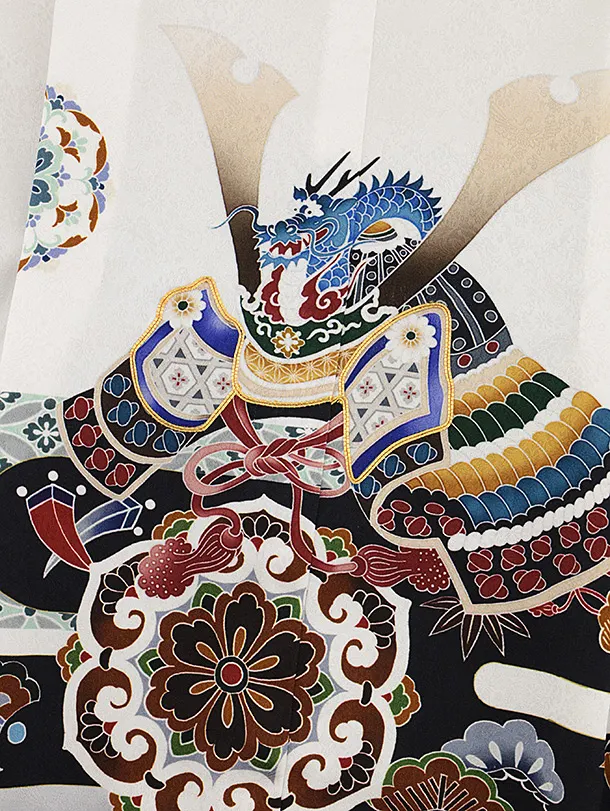七五三(5歳男袴)X592【正絹】白地裾グレー 唐花に兜×シルバー