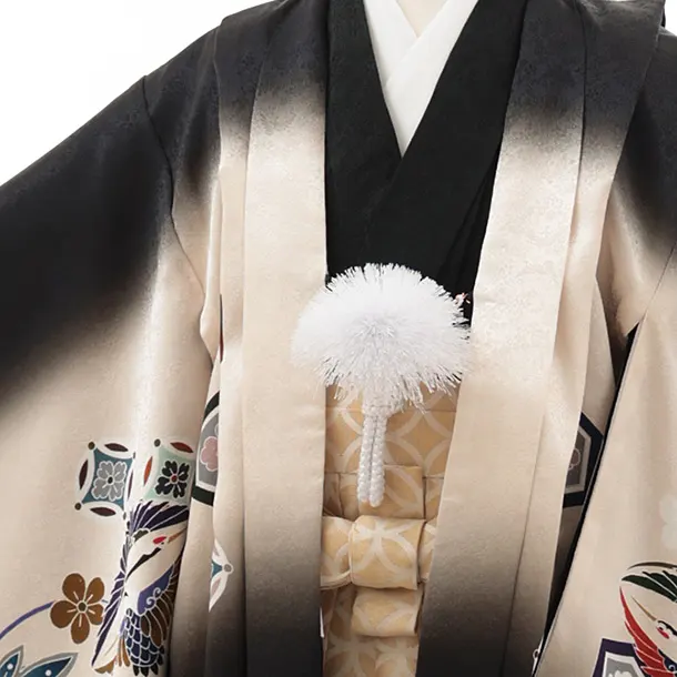 七五三(5歳男袴)X595【正絹】黒ぼかし 吉祥文様に鷹×ベージュゴールド