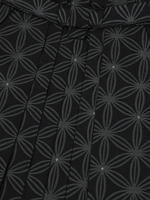 かんたん七五三(5歳男袴)X662 JAPAN STYLE ボルドー針松に鷹×黒