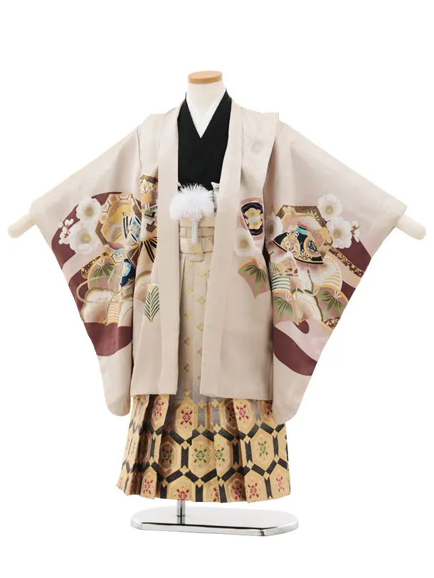 かんたん七五三(5歳男袴)X703【正絹】 ベージュ吉祥文様 白鷹×ゴールド亀甲