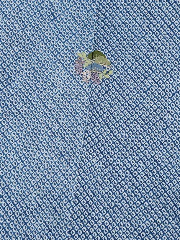 七五三(5歳男袴)X709【高級正絹】ブルー地 絞り 刺繍紋×紺丸紋