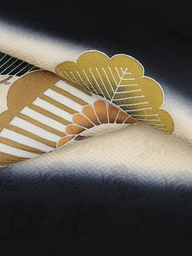 七五三(5歳男袴)X724【高級正絹】黒地 松に吉祥文様 鷹×黒縞