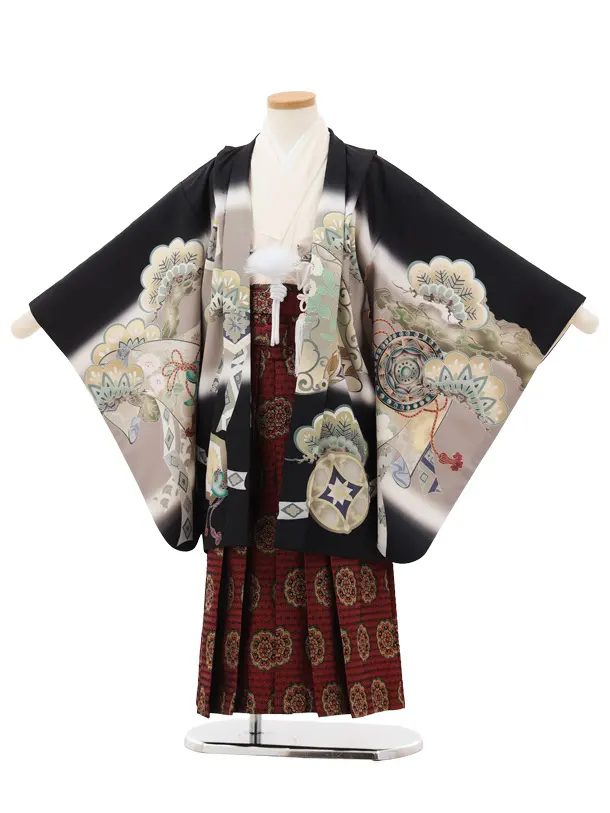 かんたん七五三(5歳男袴)X764 黒地 吉祥文様に兜×赤茶