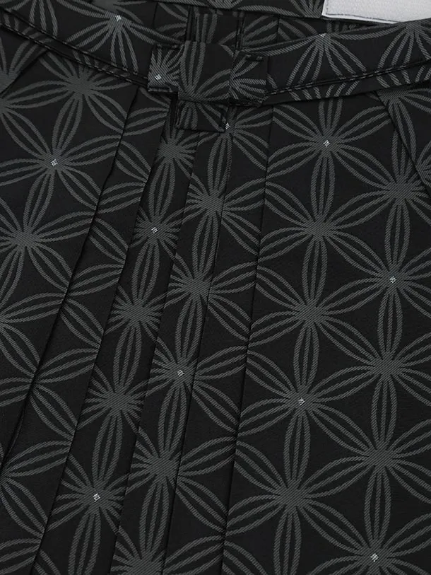 かんたん七五三(5歳男袴)X779 JAPANSTYLE 紺地鷹に乱菊縞×黒