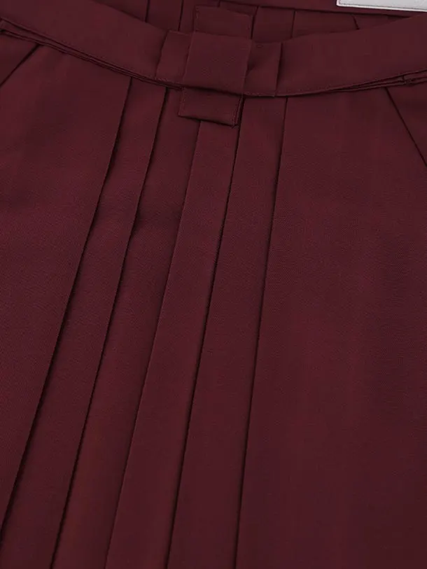 かんたん5歳袴 X794  赤×緑 疋田柄 片身替り 吉祥文様に鷹×ボルドー